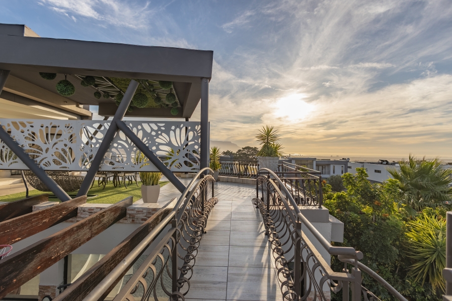 4 Bedroom Property for Sale in Baronetcy Estate Western Cape